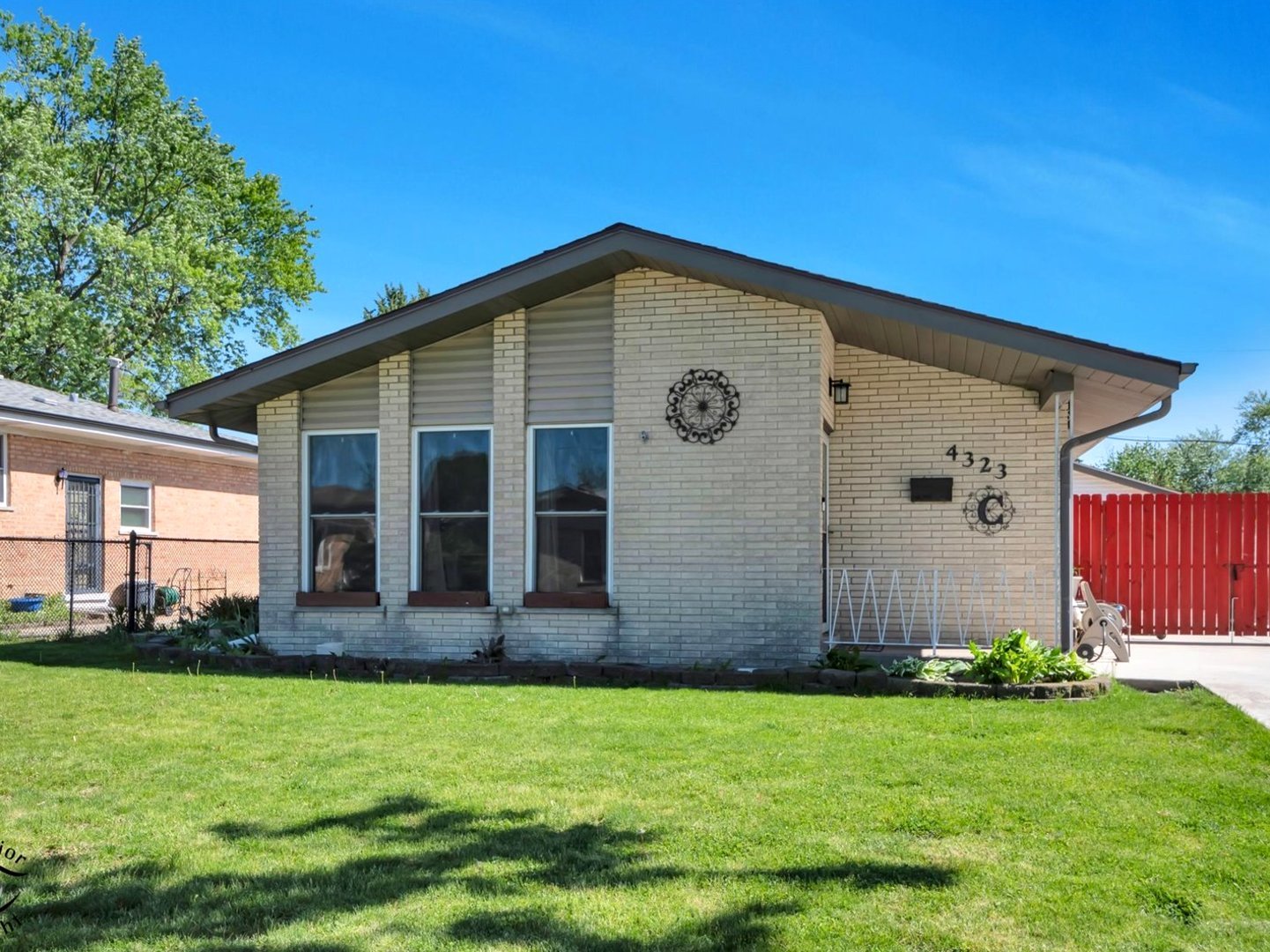 4323 Henry Street, Oak Forest, IL 60452