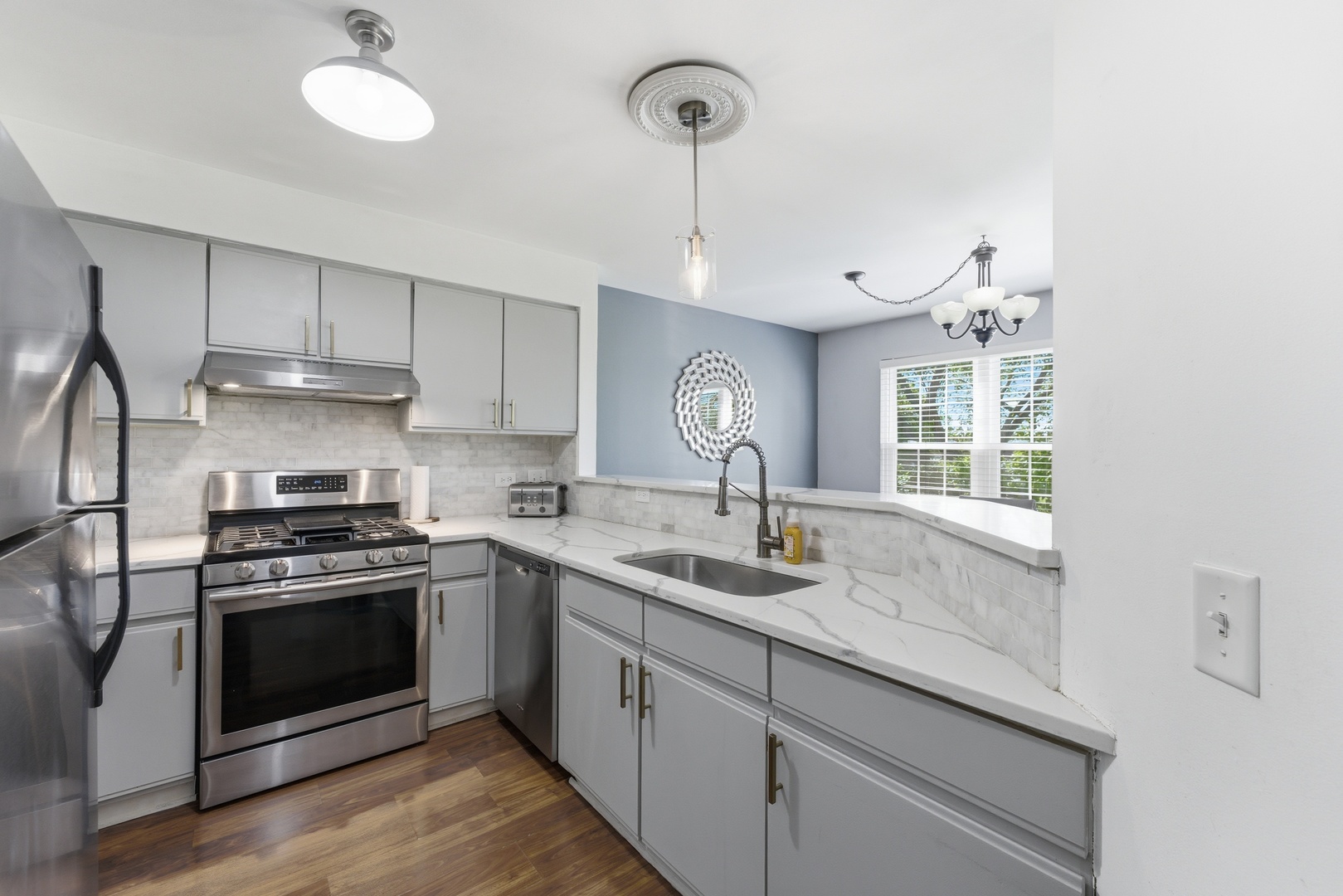 260 W Lynn Drive #7-3B, Palatine, IL 60067