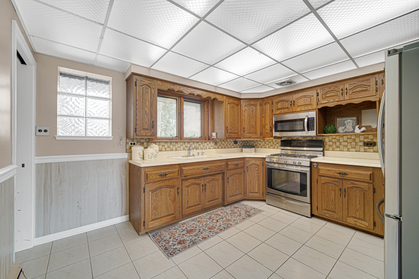 9259 S Springfield Avenue, Evergreen Park, IL 60805