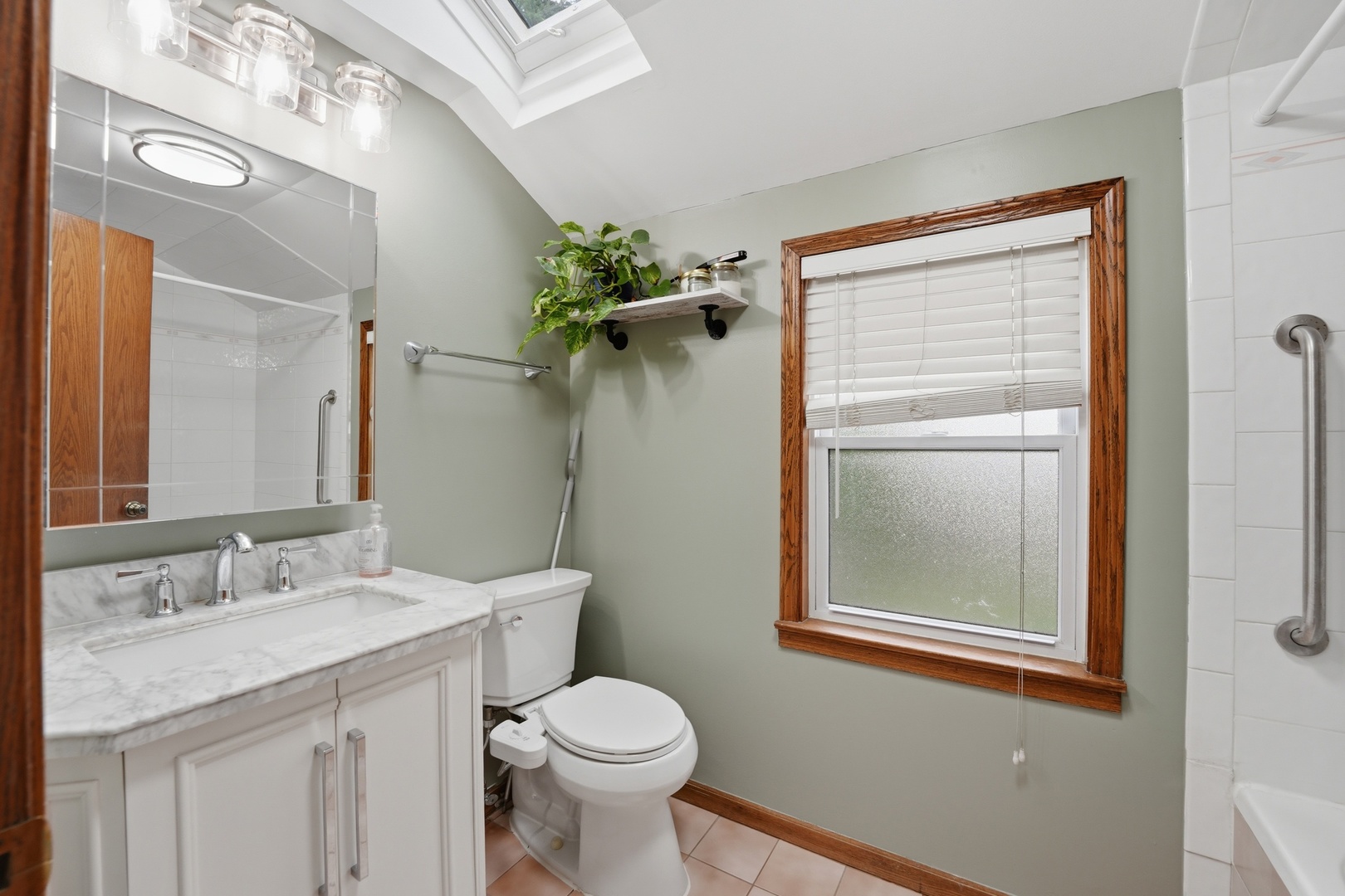 5910 W 88th Street, Oak Lawn, IL 60453