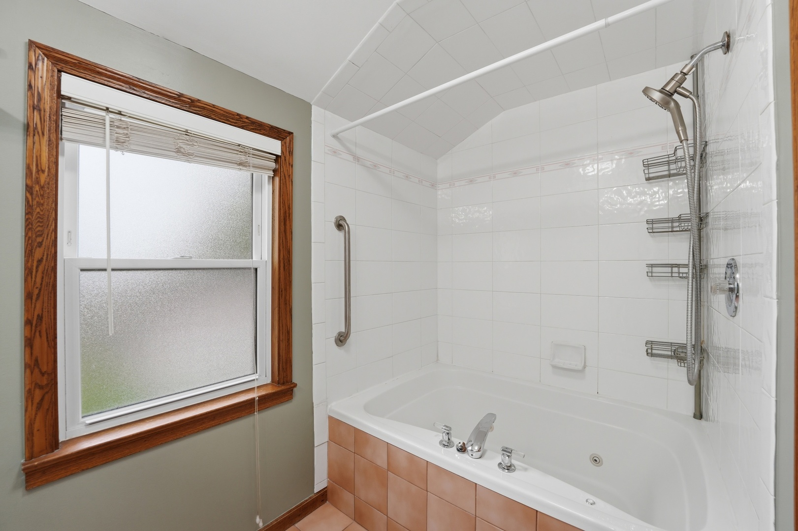 5910 W 88th Street, Oak Lawn, IL 60453