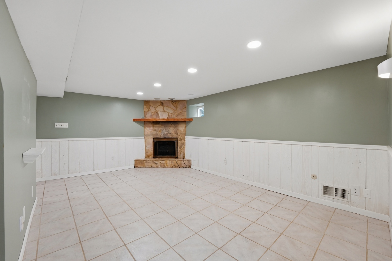 5910 W 88th Street, Oak Lawn, IL 60453