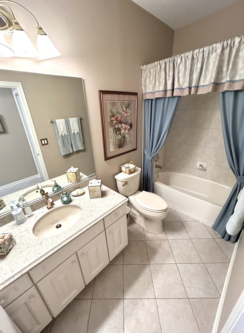 21224 Montclare Lake Drive, Crest Hill, IL 60403
