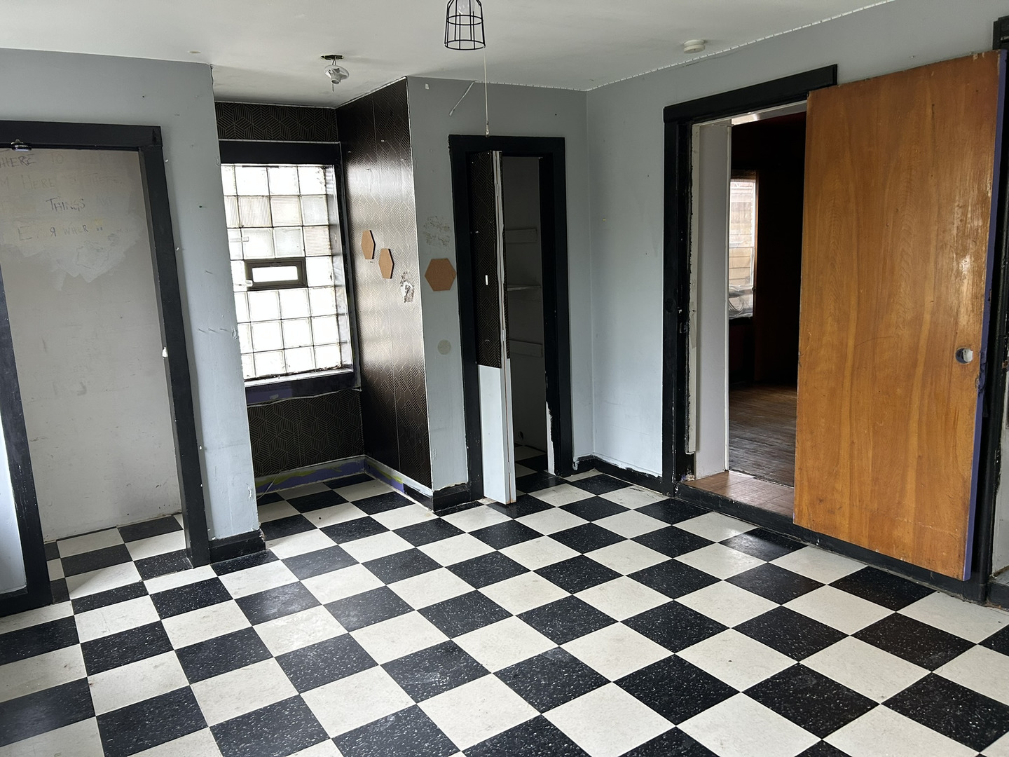 3854 S Albany Avenue, Chicago, IL 60632