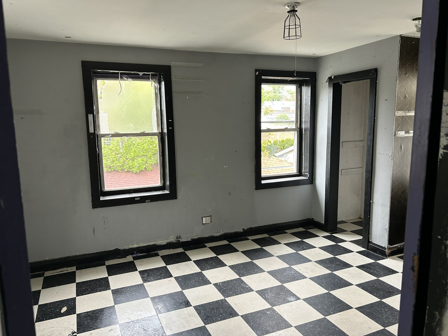 3854 S Albany Avenue, Chicago, IL 60632