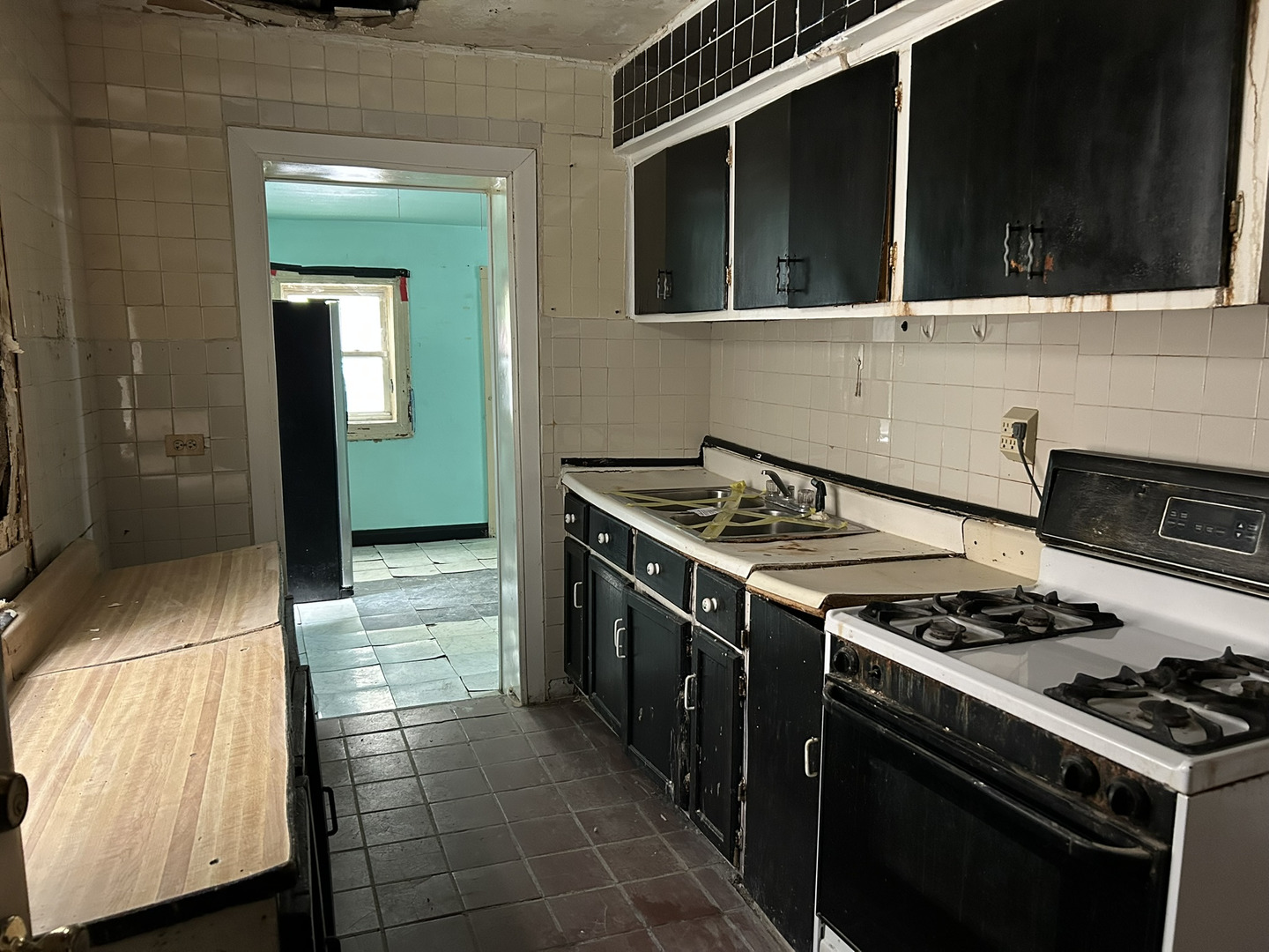 3854 S Albany Avenue, Chicago, IL 60632