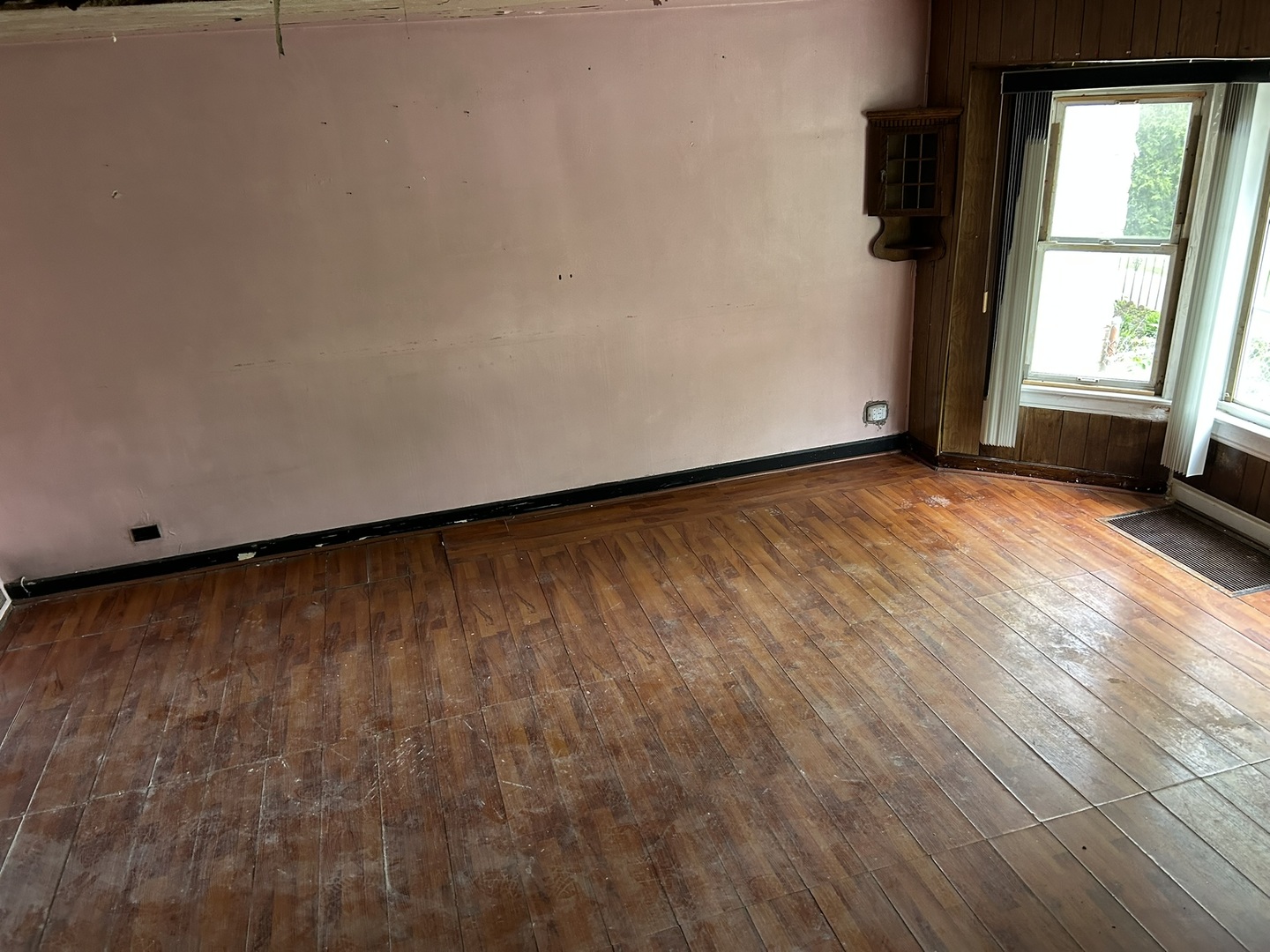 3854 S Albany Avenue, Chicago, IL 60632