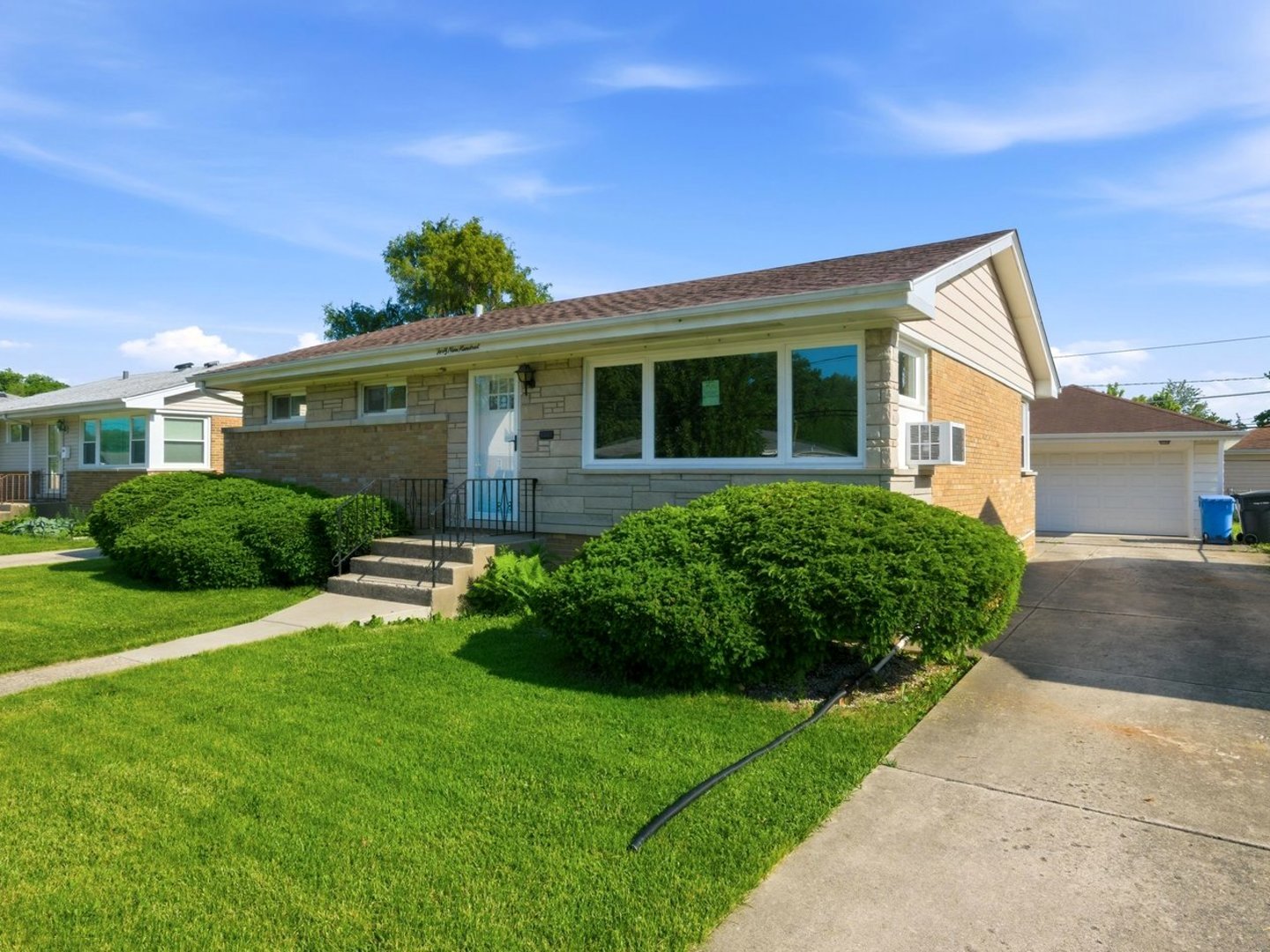 4900 W Hawthorne Avenue, Hillside, IL 60162