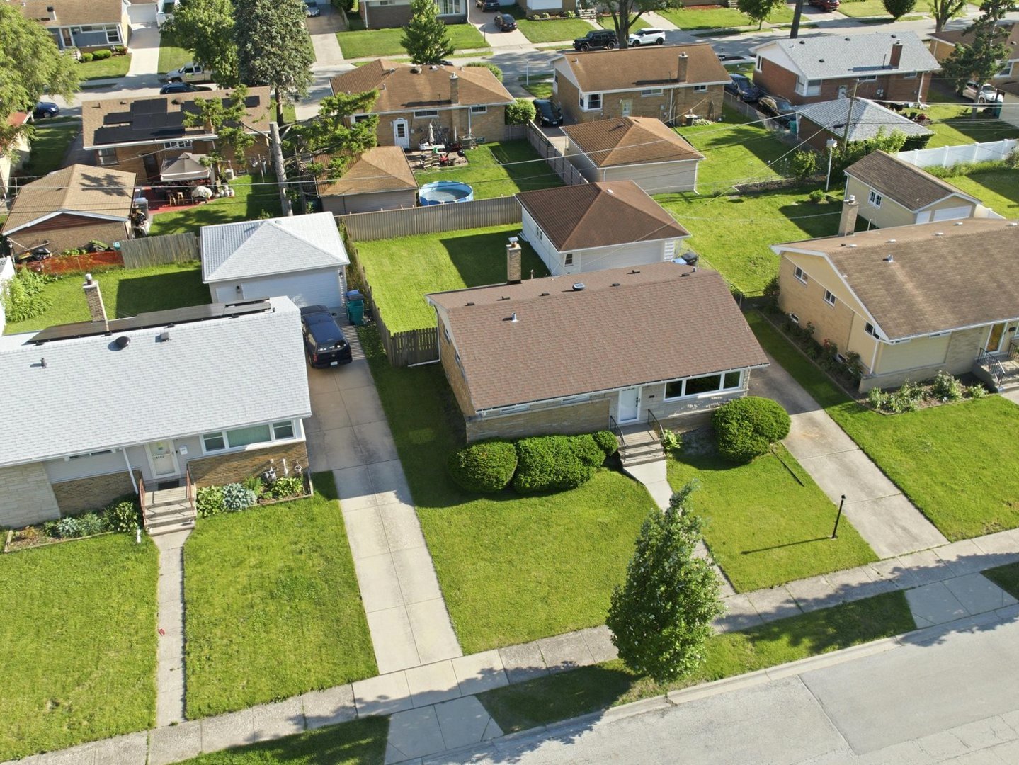 4900 W Hawthorne Avenue, Hillside, IL 60162