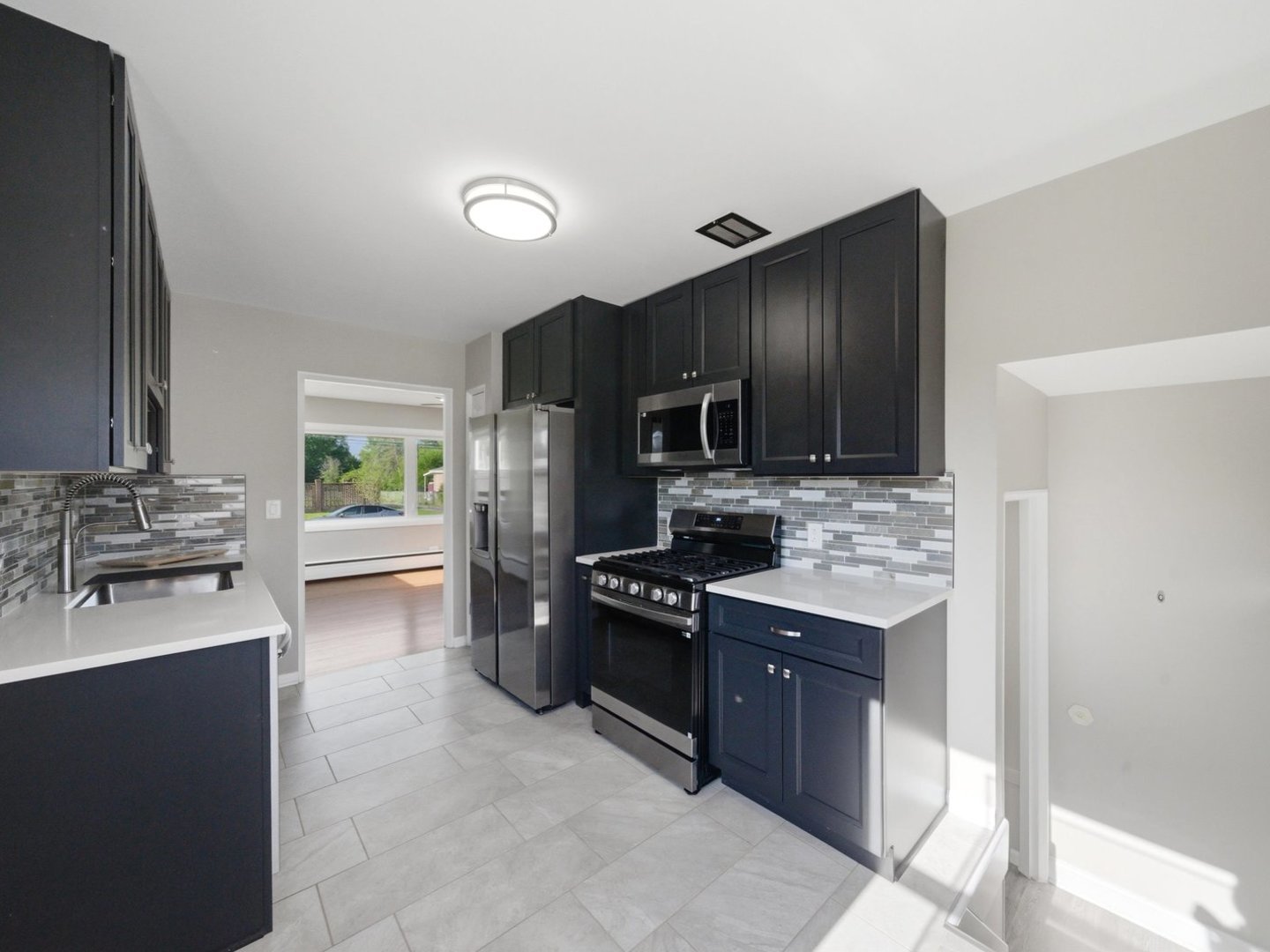 4900 W Hawthorne Avenue, Hillside, IL 60162