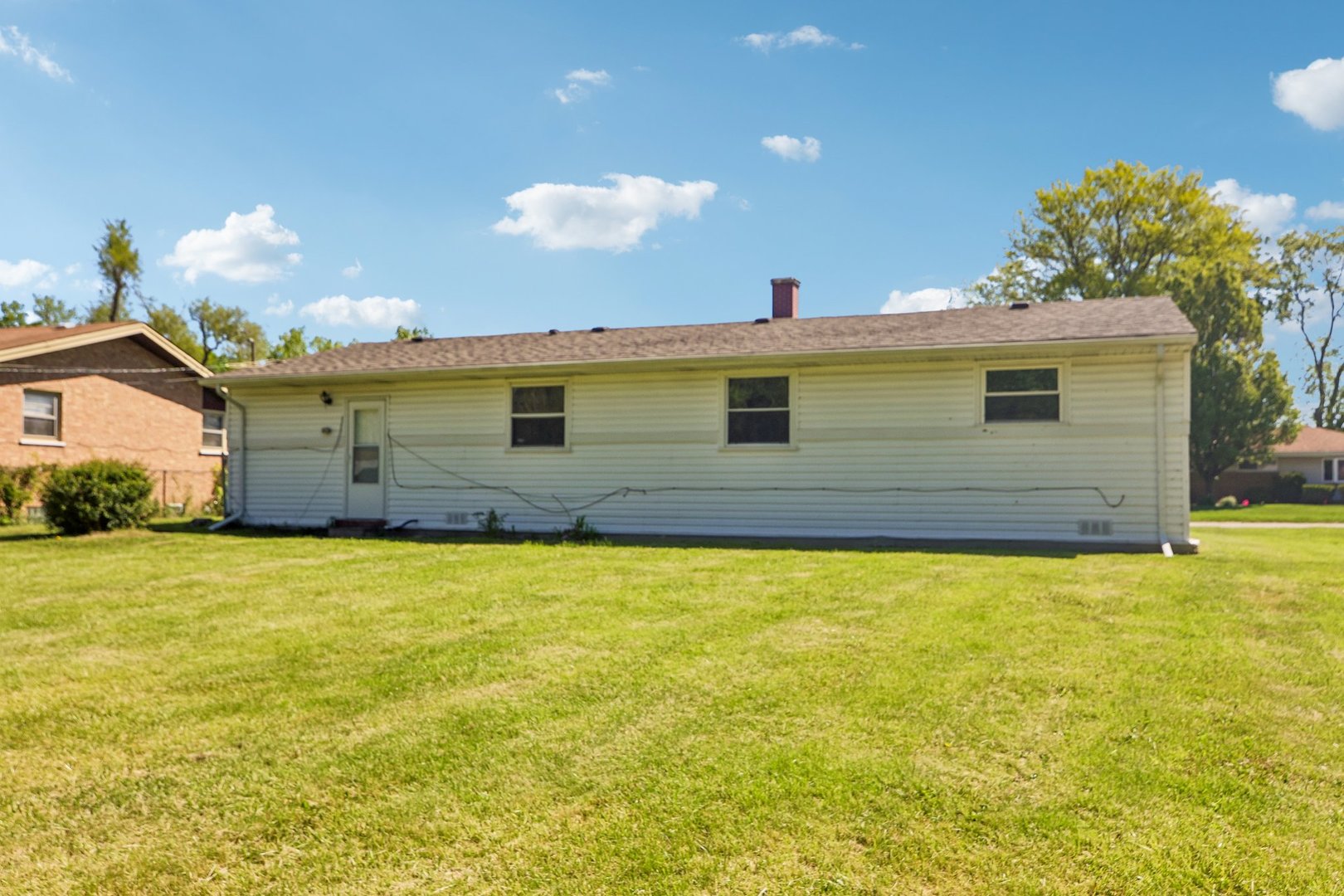 16032 Circle Drive, Markham, IL 60428