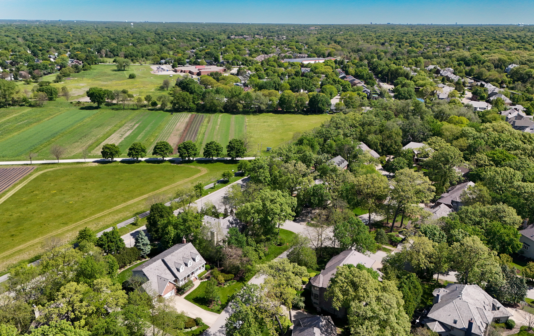 203 Crooked Tree Court, Naperville, IL 60565