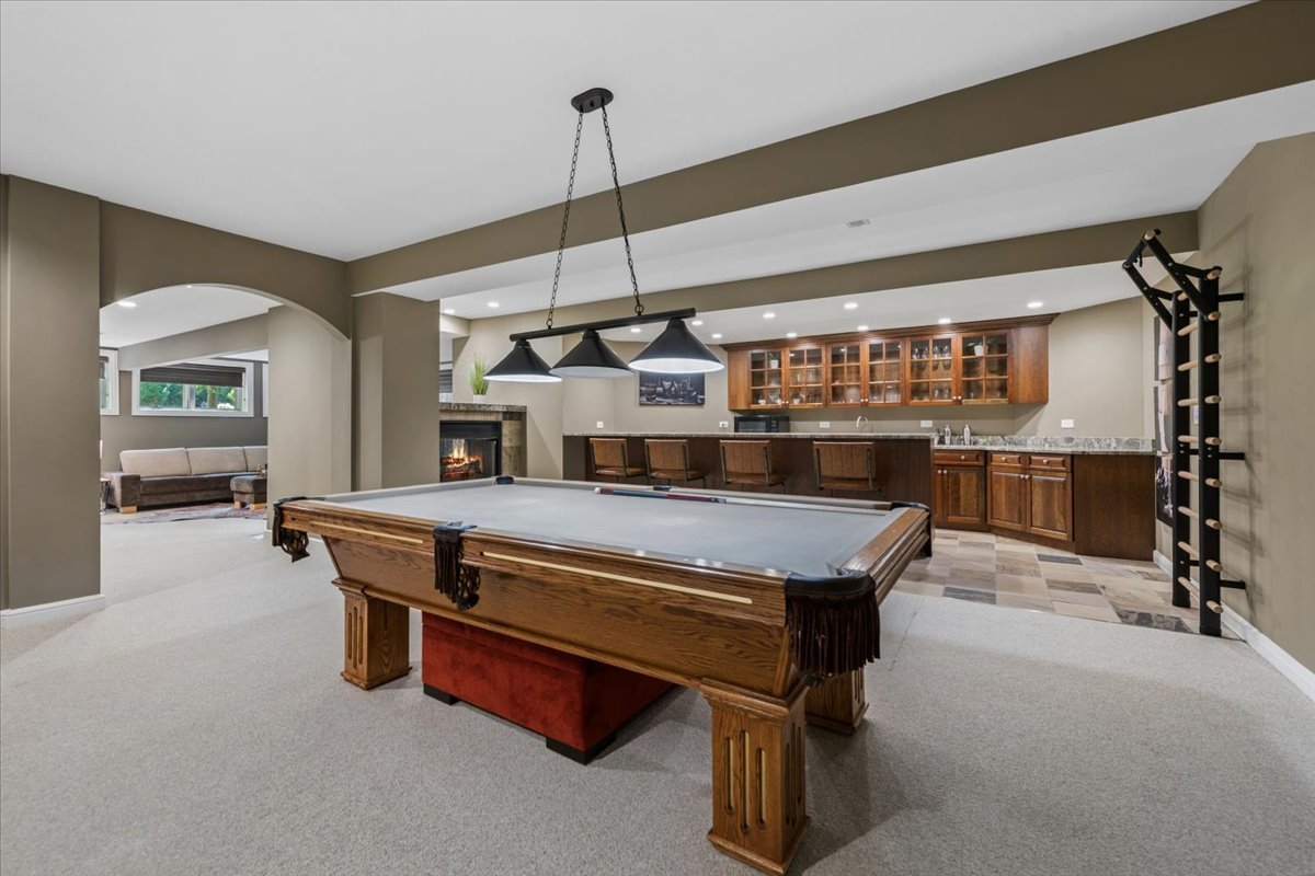 203 Crooked Tree Court, Naperville, IL 60565