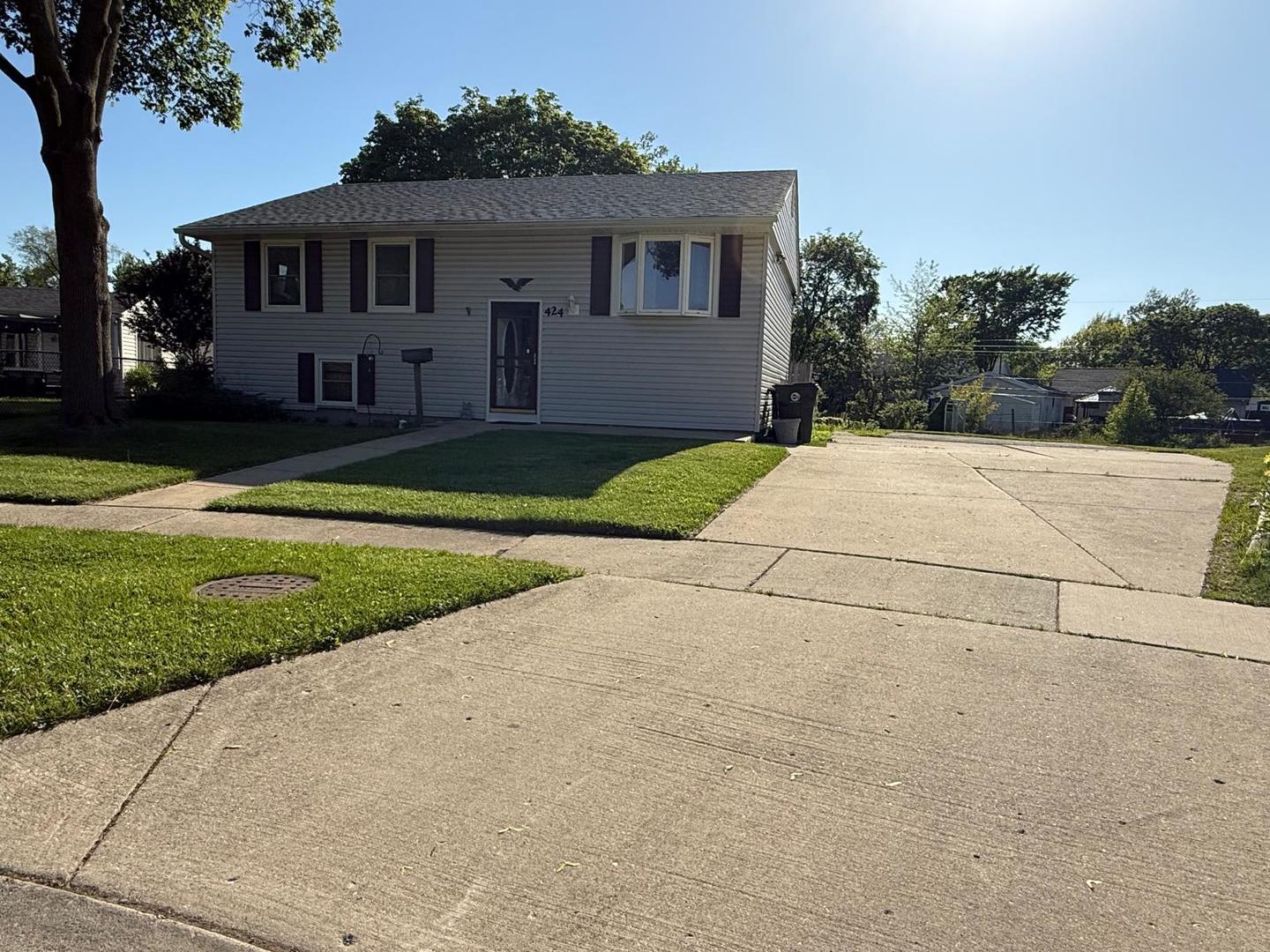 424 Rambler Place, Streamwood, IL 60107