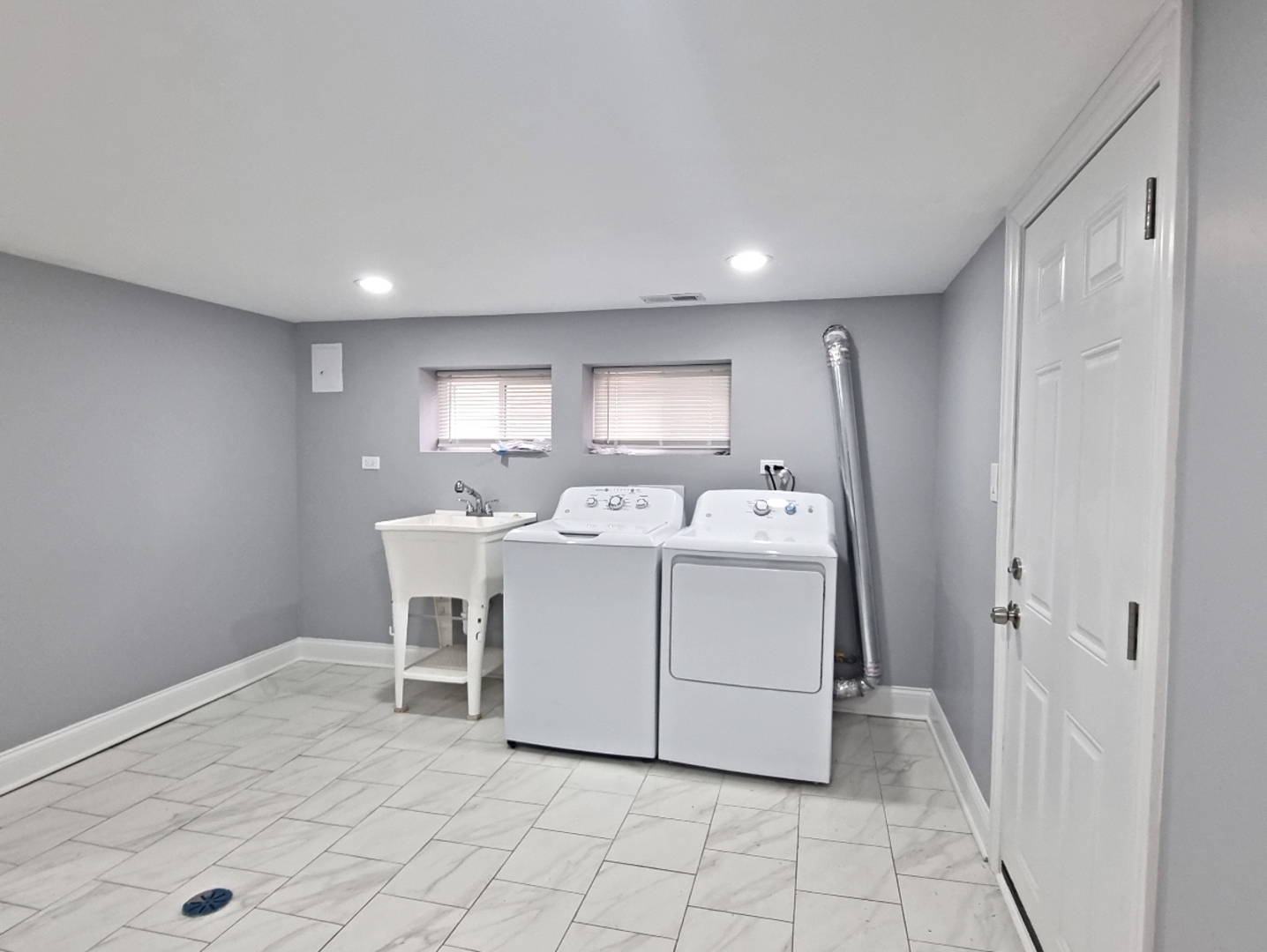 410 S 2nd Avenue, Maywood, IL 60153