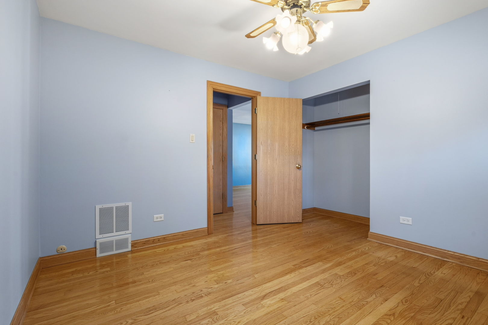 10605 Sycamore Drive, Chicago Ridge, IL 60415