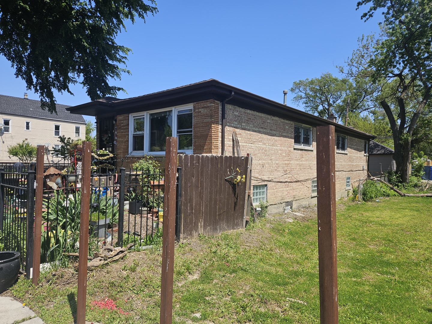 5303 S Winchester Avenue, Chicago, IL 60609
