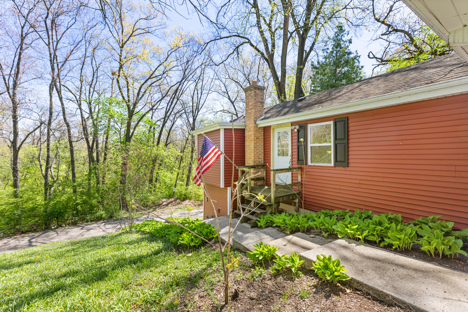 1010 Osage Drive, McHenry, IL 60051