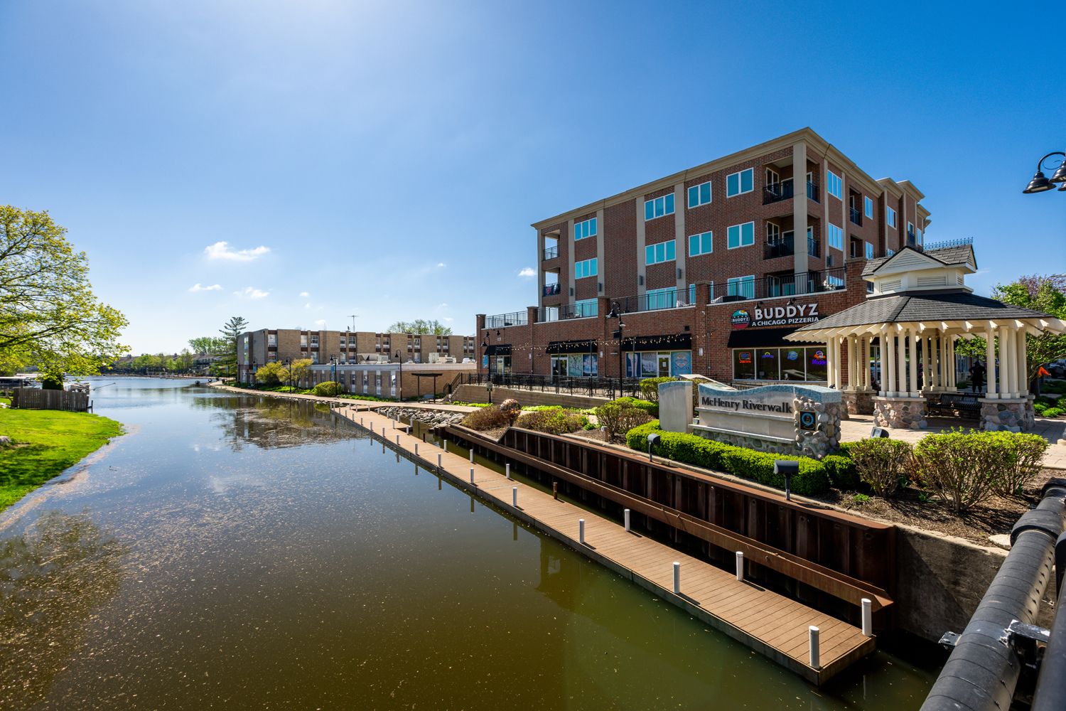 1010 Osage Drive, McHenry, IL 60051