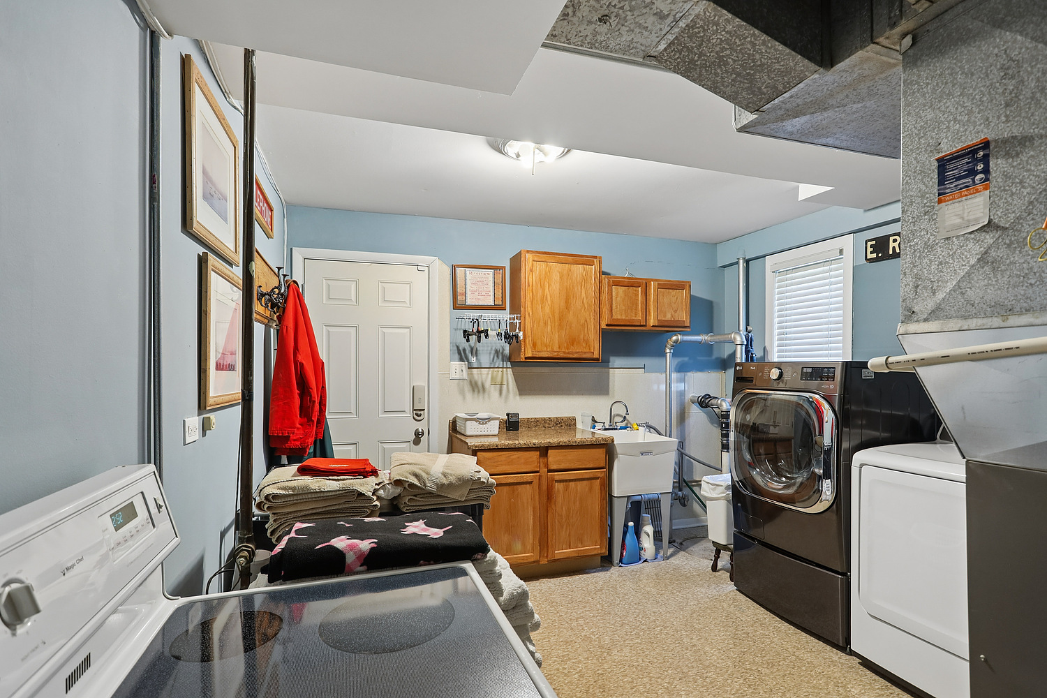 12557 S Nashville Avenue, Palos Heights, IL 60463