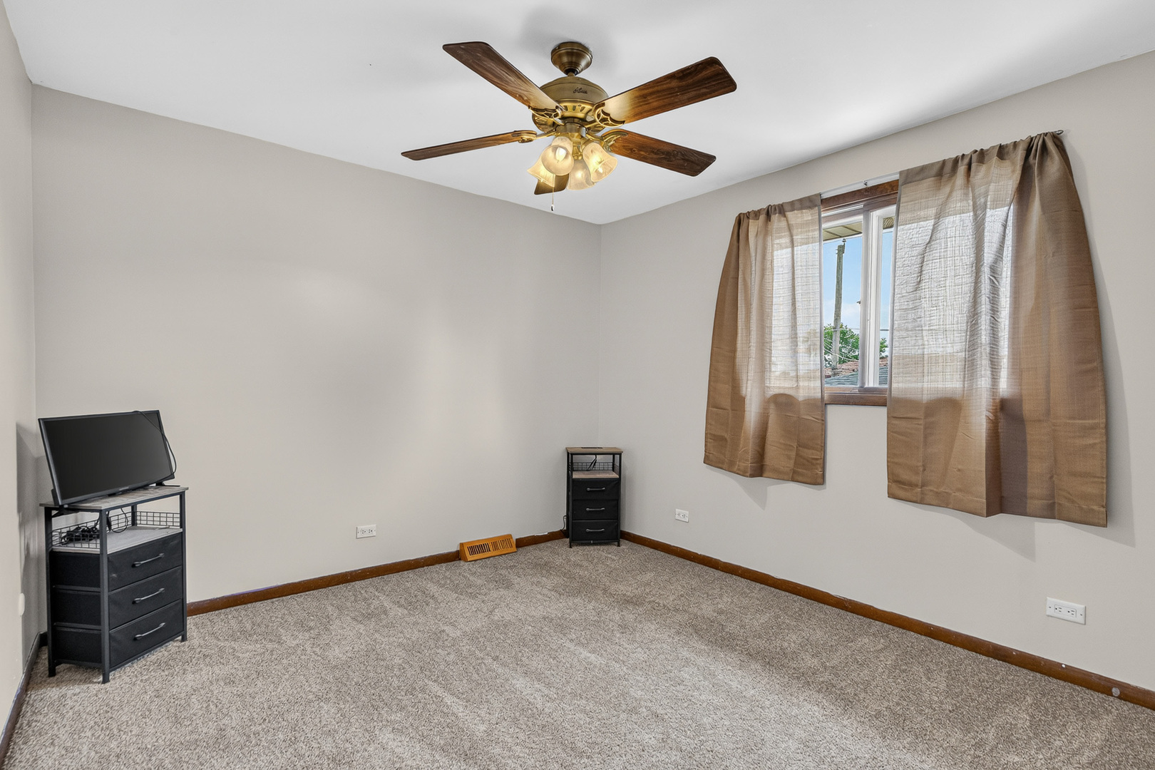 7625 173rd Street, Tinley Park, IL 60477