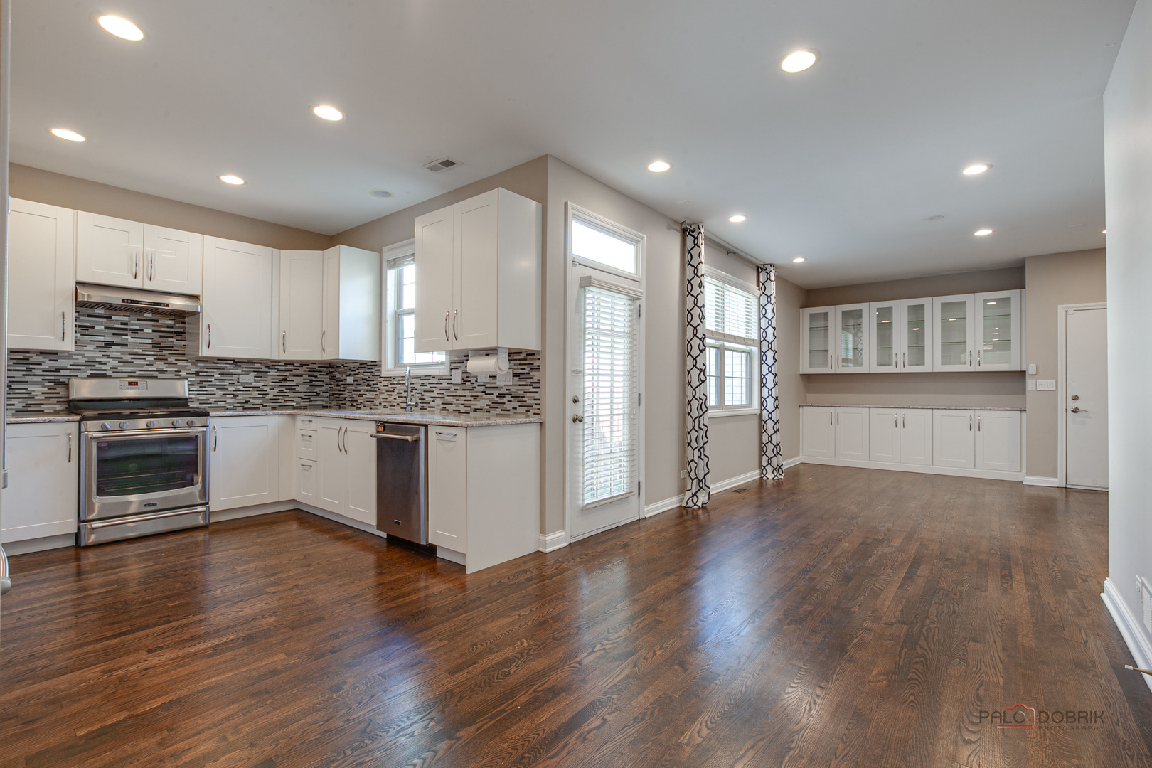 2460 VIOLET Street, Glenview, IL 60026