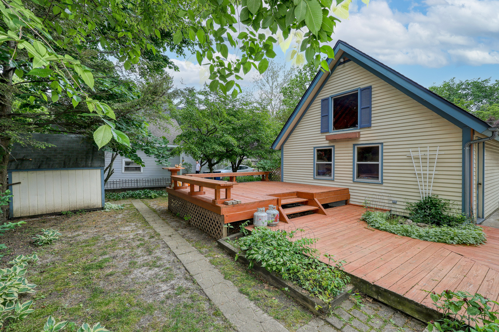 220 N 5th Street, West Dundee, IL 60118