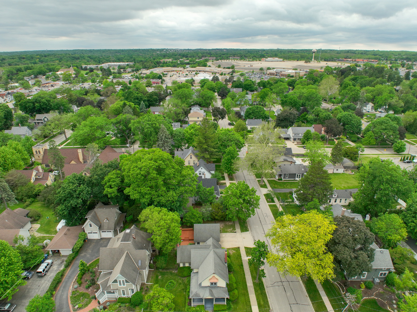 220 N 5th Street, West Dundee, IL 60118