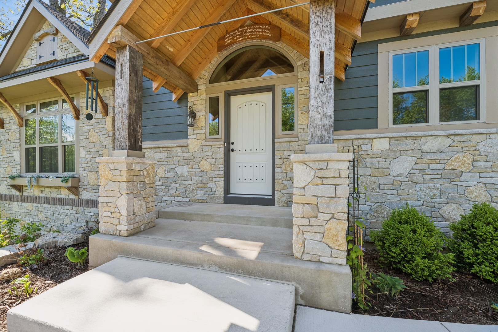 3515 Kings Lair Drive, Spring Grove, IL 60081