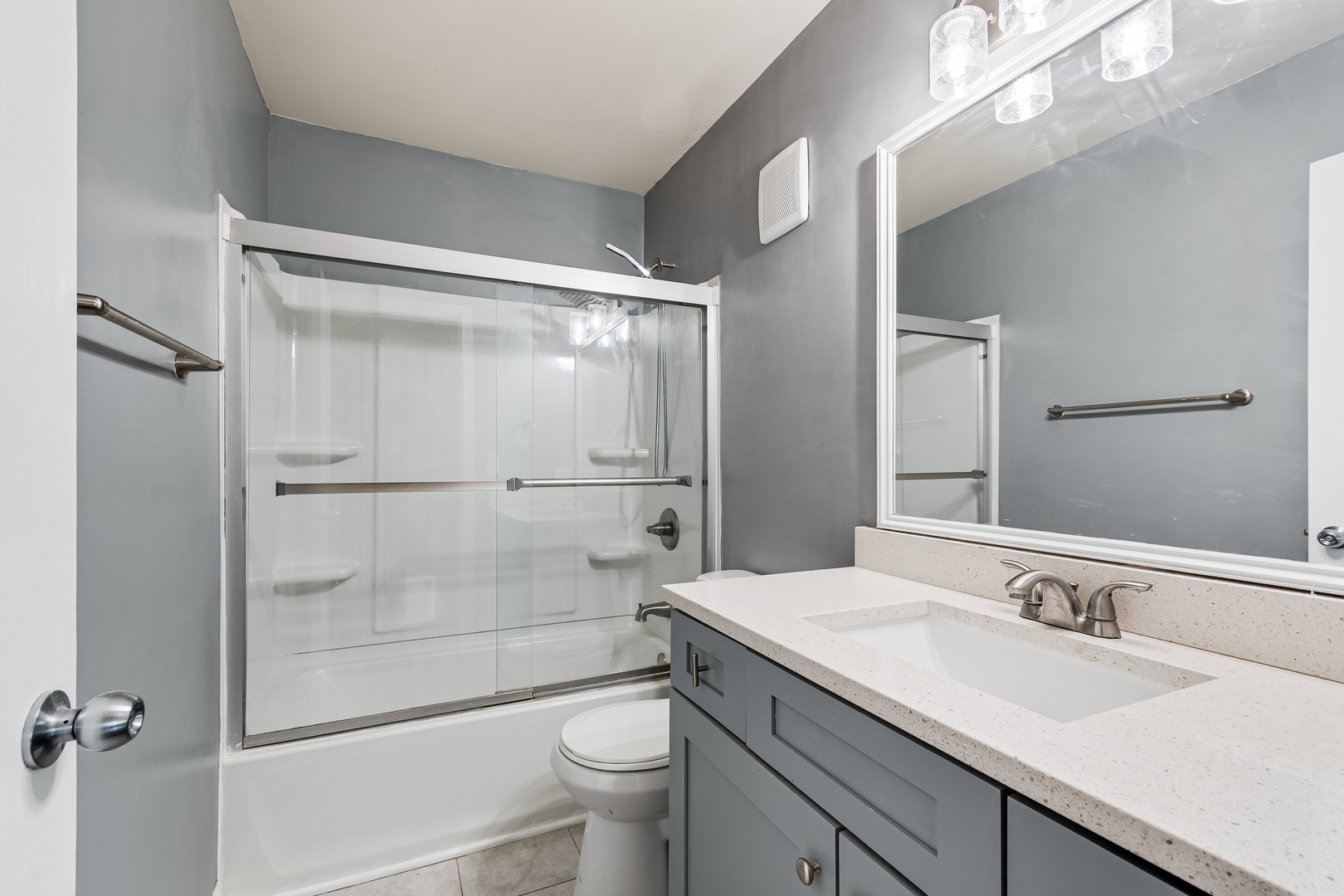 1627 Liberty Street #1627, Hanover Park, IL 60133