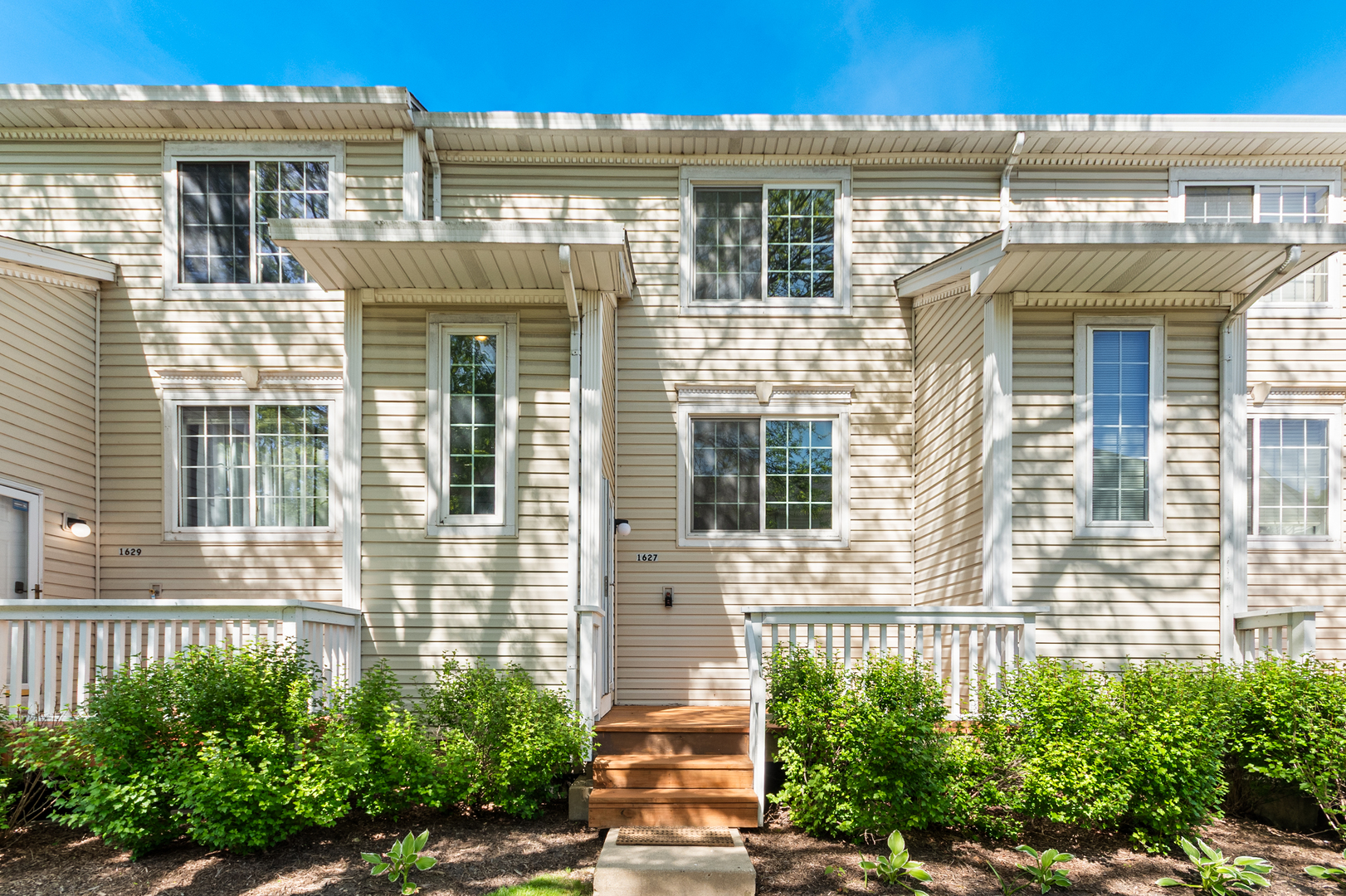 1627 Liberty Street #1627, Hanover Park, IL 60133