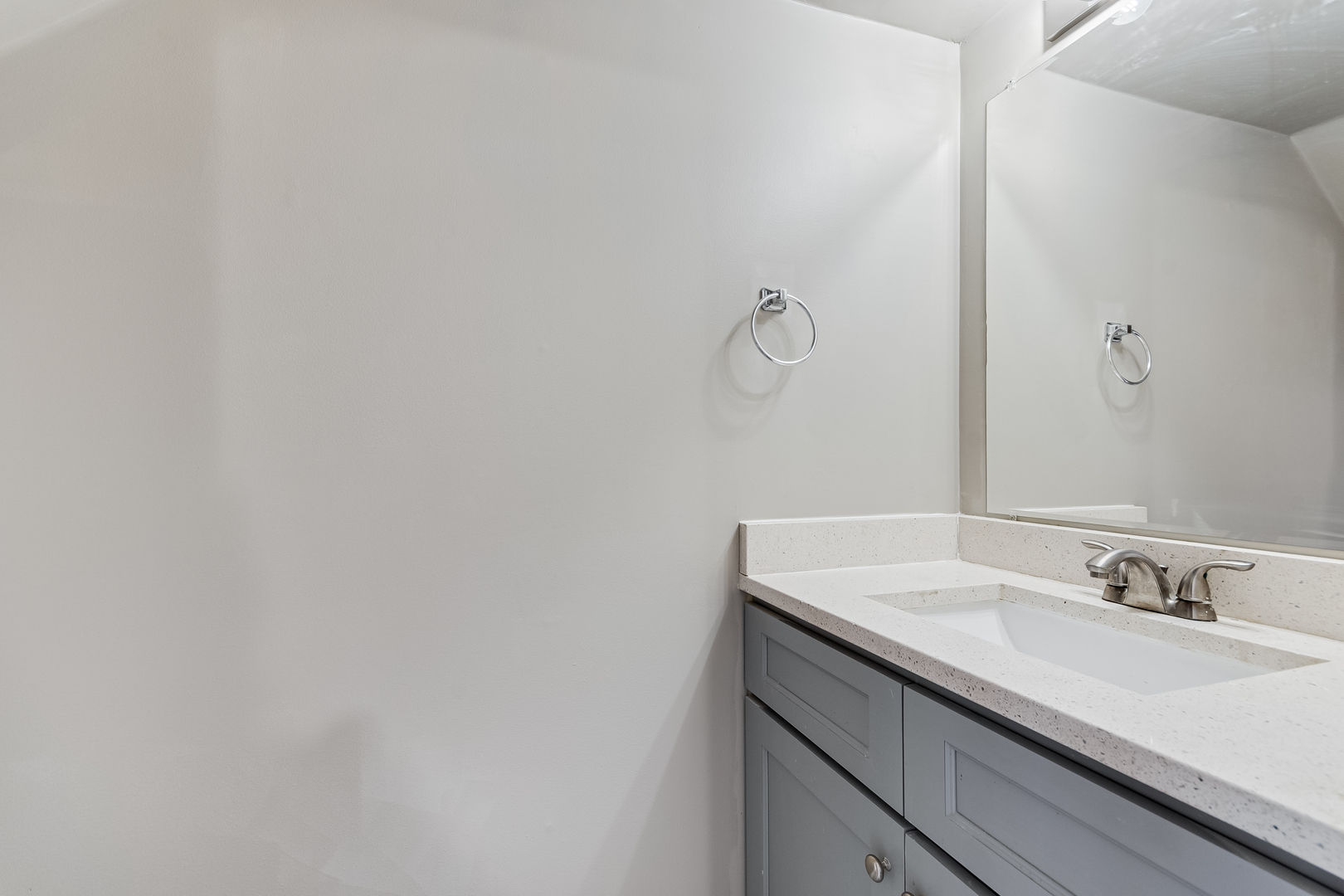 1627 Liberty Street #1627, Hanover Park, IL 60133