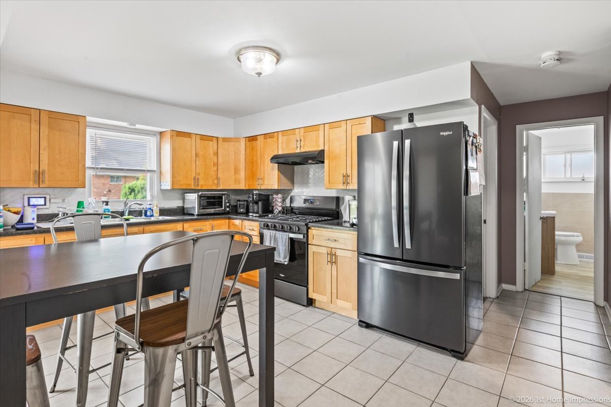 216 Leonard Street, Chicago Heights, IL 60411