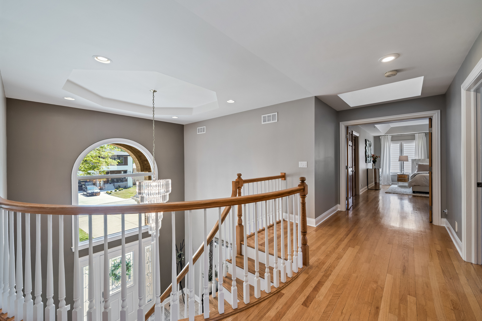 986 E Red Oak Street, Addison, IL 60101