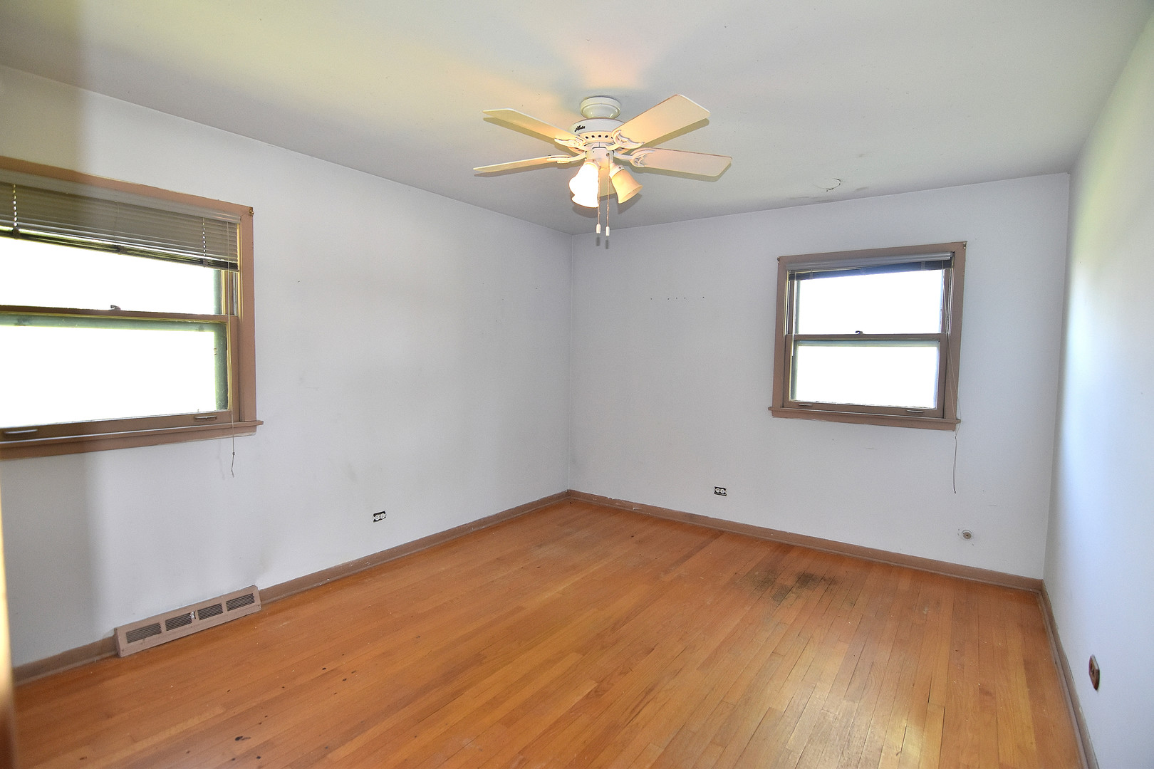 21W620 Park Avenue, Lombard, IL 60148