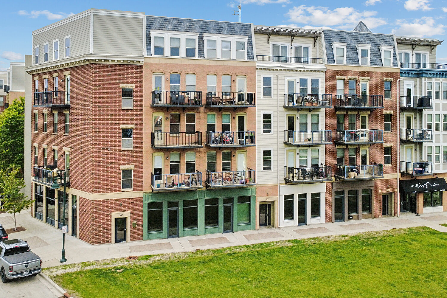 303 Front Street #1401, Lemont, IL 60439