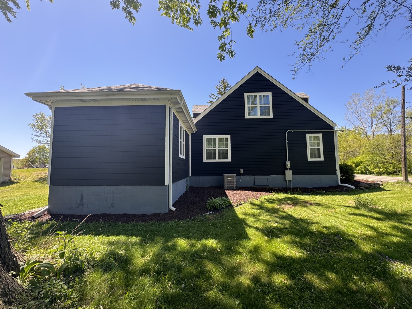 931 Rawson Bridge Road, Cary, IL 60013