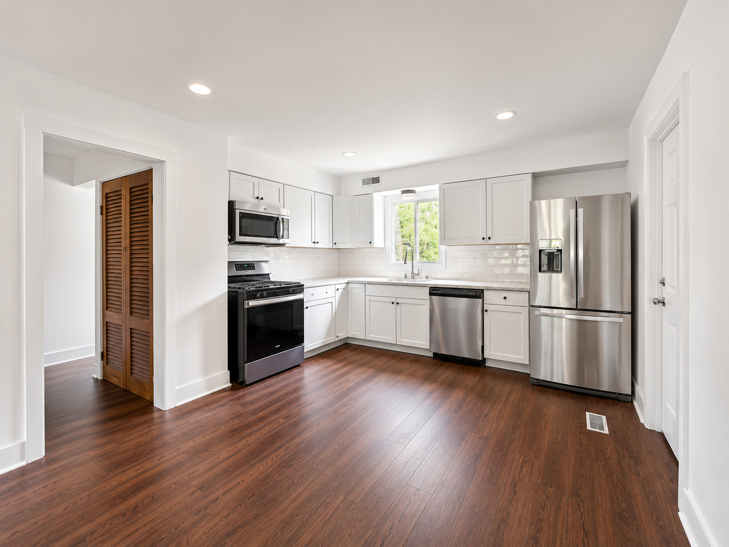 254 Thornhurst Road, Bolingbrook, IL 60440