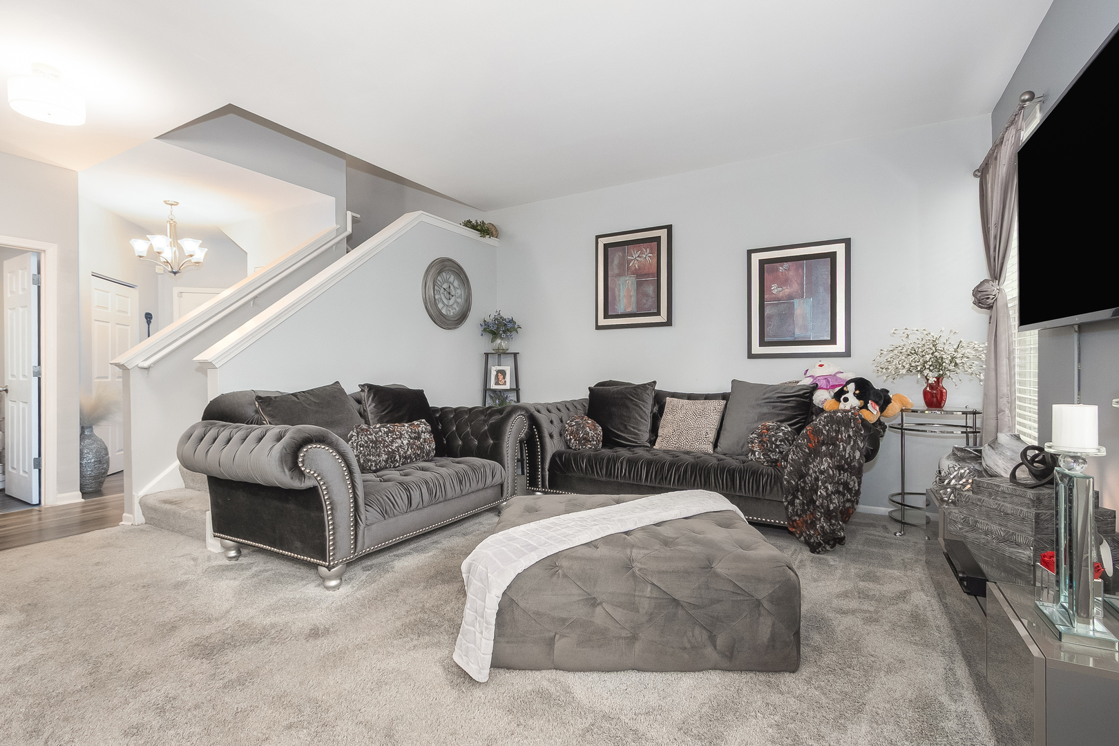 292 S Oak Creek Lane, Romeoville, IL 60446
