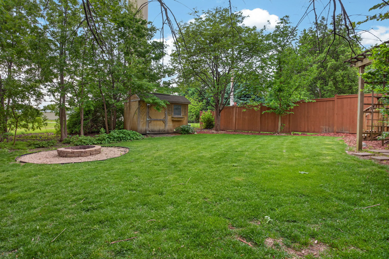 905 Taylor Lane, Leroy, IL 61752