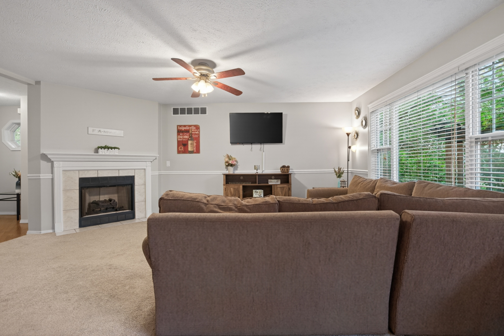 905 Taylor Lane, Leroy, IL 61752