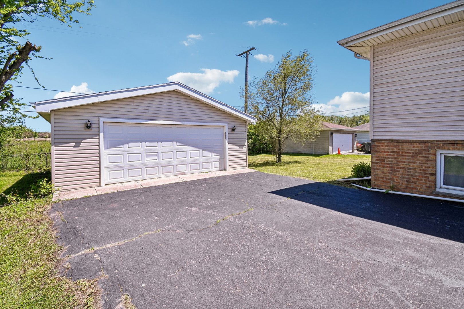 15455 Millard Avenue, Markham, IL 60428