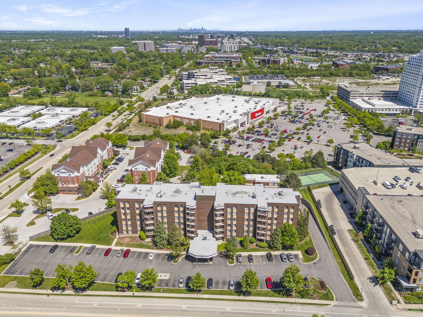 2201 S Grace Street #603, Lombard, IL 60148