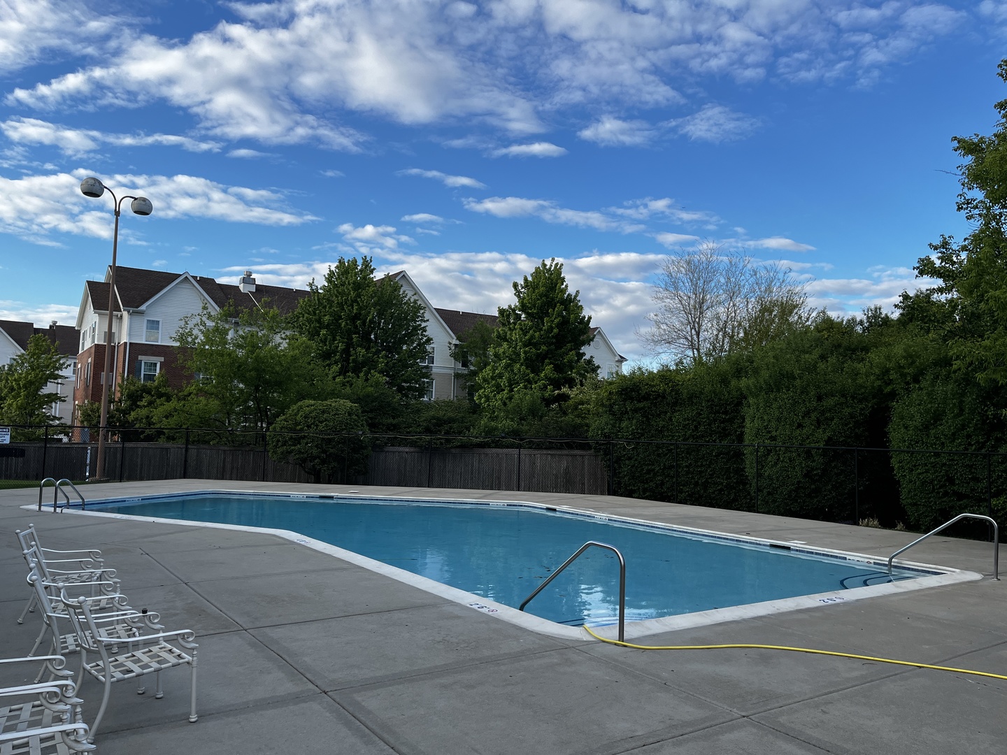 2201 S Grace Street #603, Lombard, IL 60148