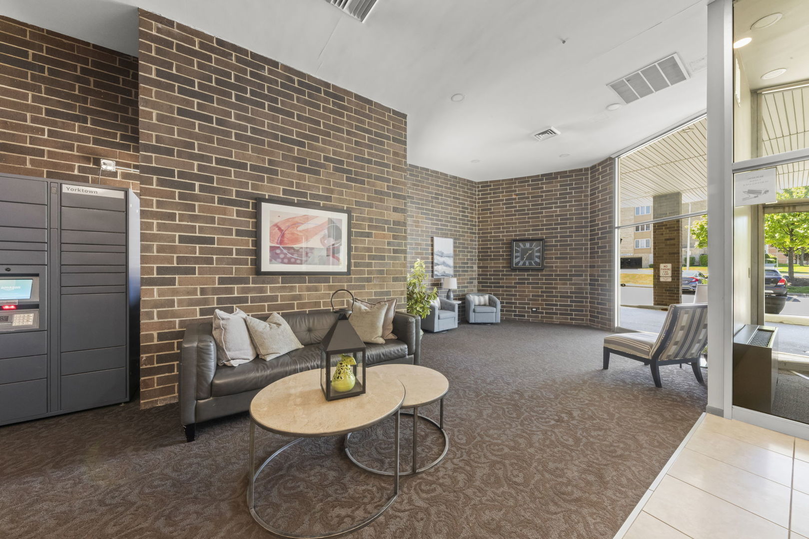2201 S Grace Street #603, Lombard, IL 60148