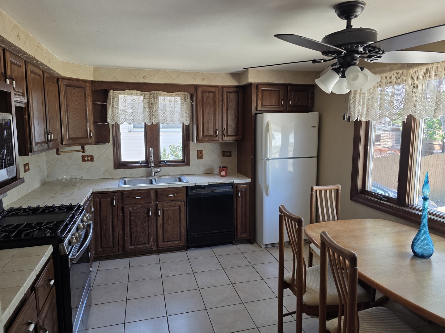 17612 71st Avenue, Tinley Park, IL 60477