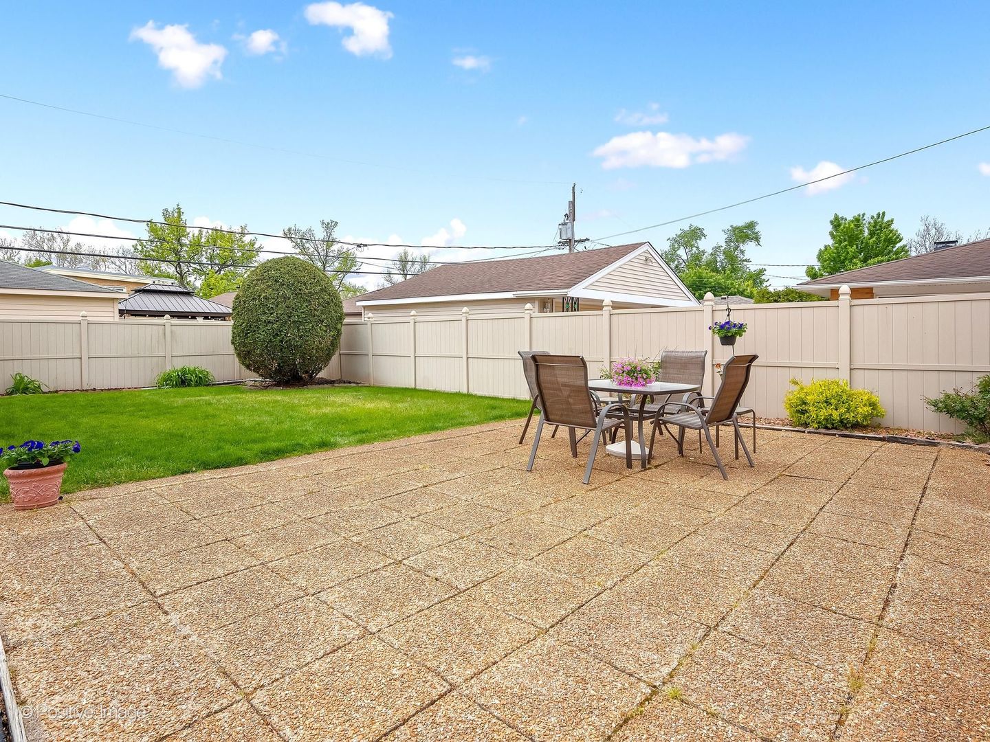 10833 Claridge Avenue, Westchester, IL 60154