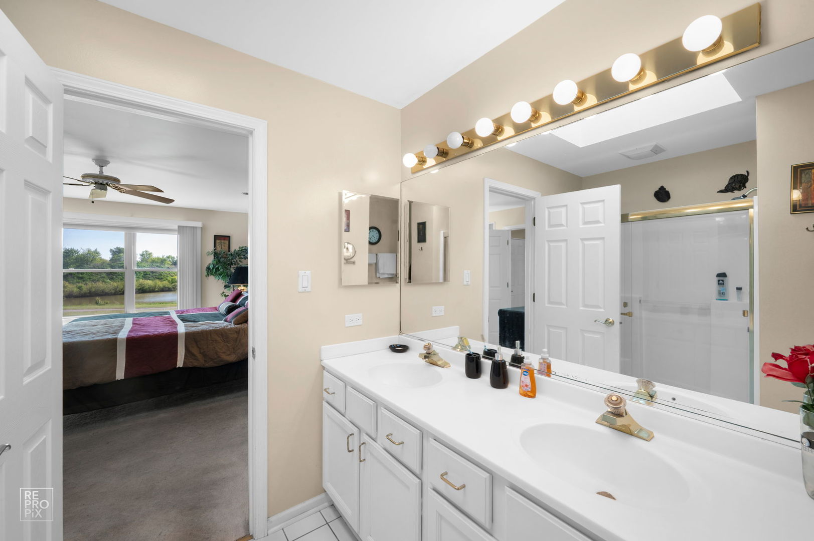 14 Corinth Court, Tinley Park, IL 60477