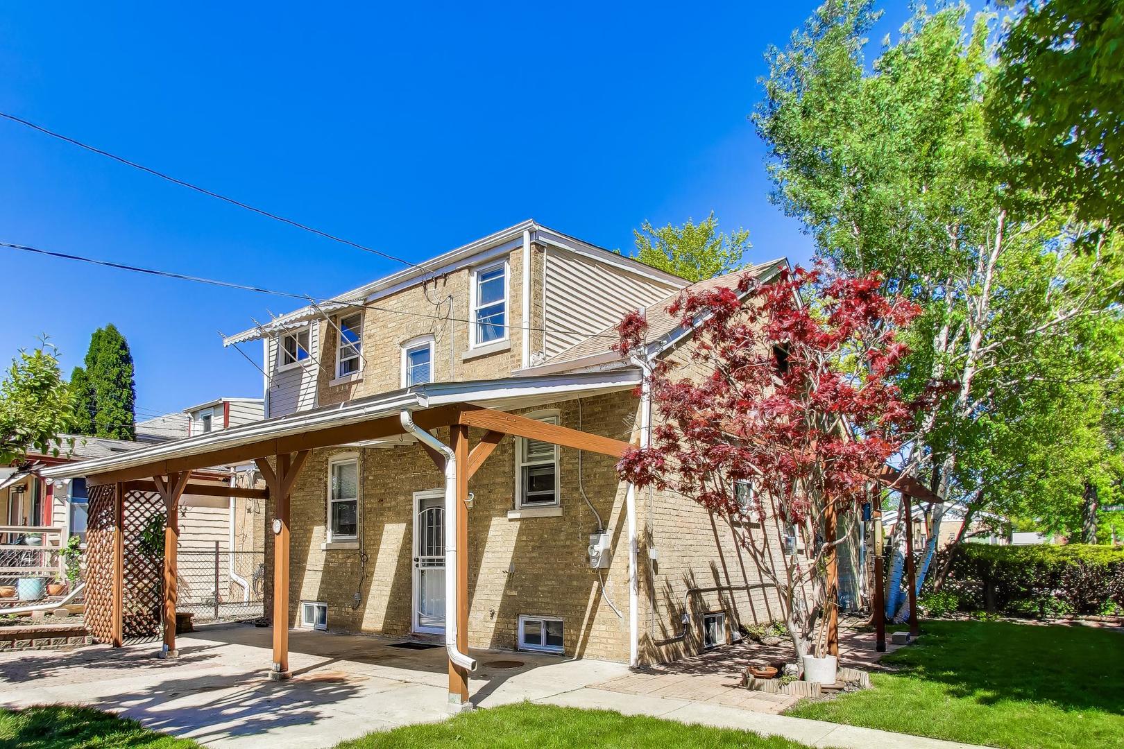 5100 N Mobile Avenue, Chicago, IL 60630
