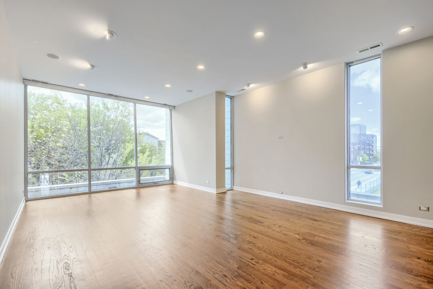 925 N Larrabee Street #2N, Chicago, IL 60610